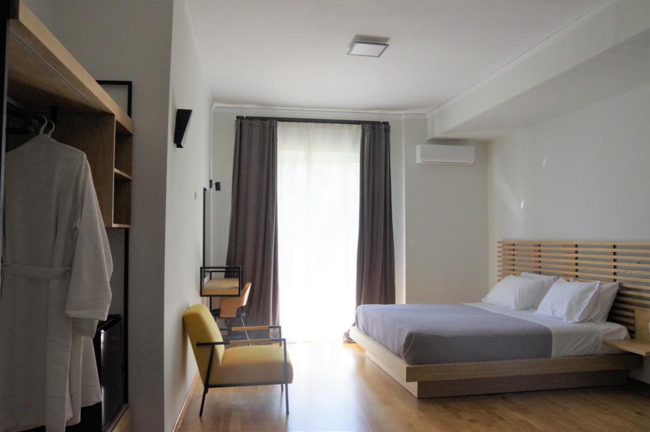 Theoxenia Hotel 안드리차이나 외부 사진