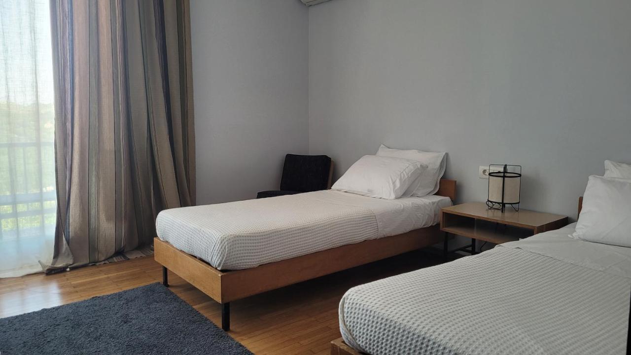 Theoxenia Hotel 안드리차이나 외부 사진