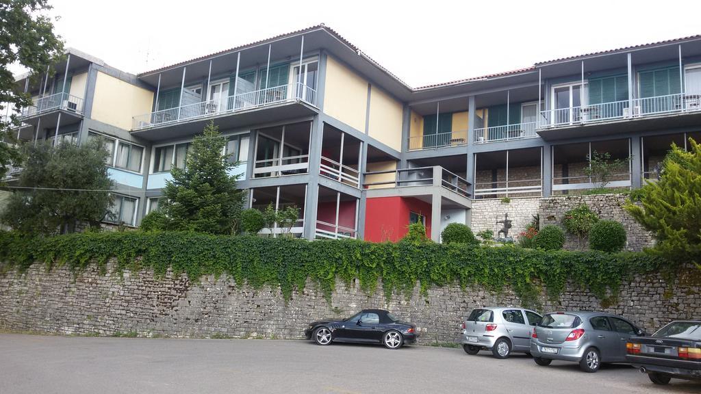 Theoxenia Hotel 안드리차이나 외부 사진