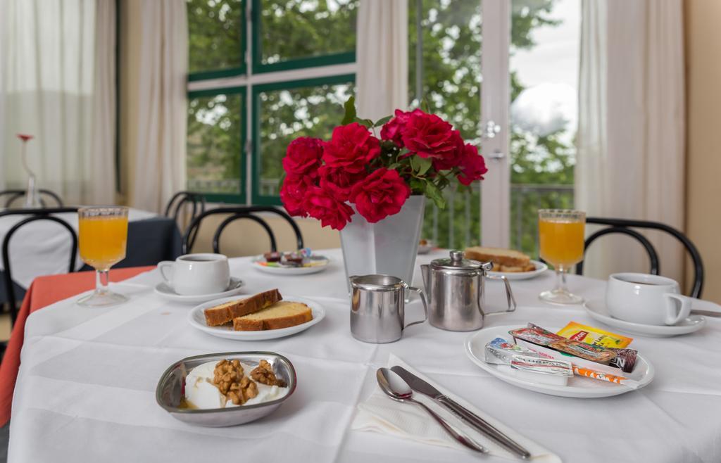 Theoxenia Hotel 안드리차이나 외부 사진